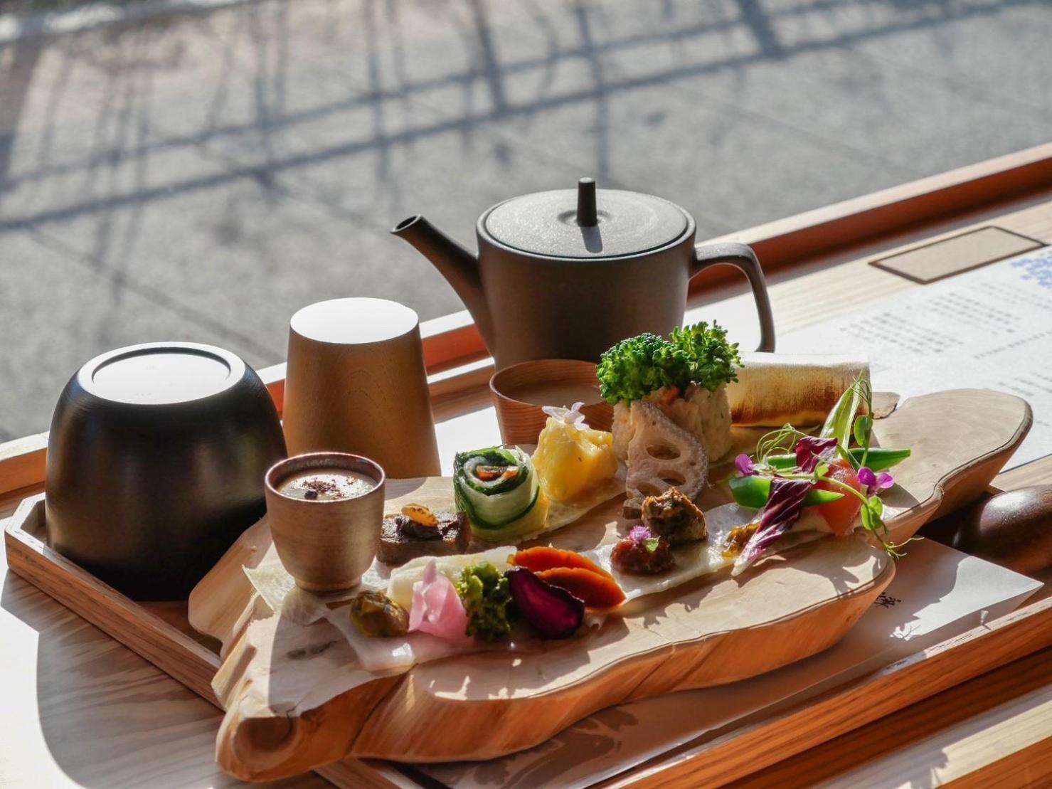 禅坊 靖寧 Zenbo Seinei Hotel Avadzsi Kültér fotó